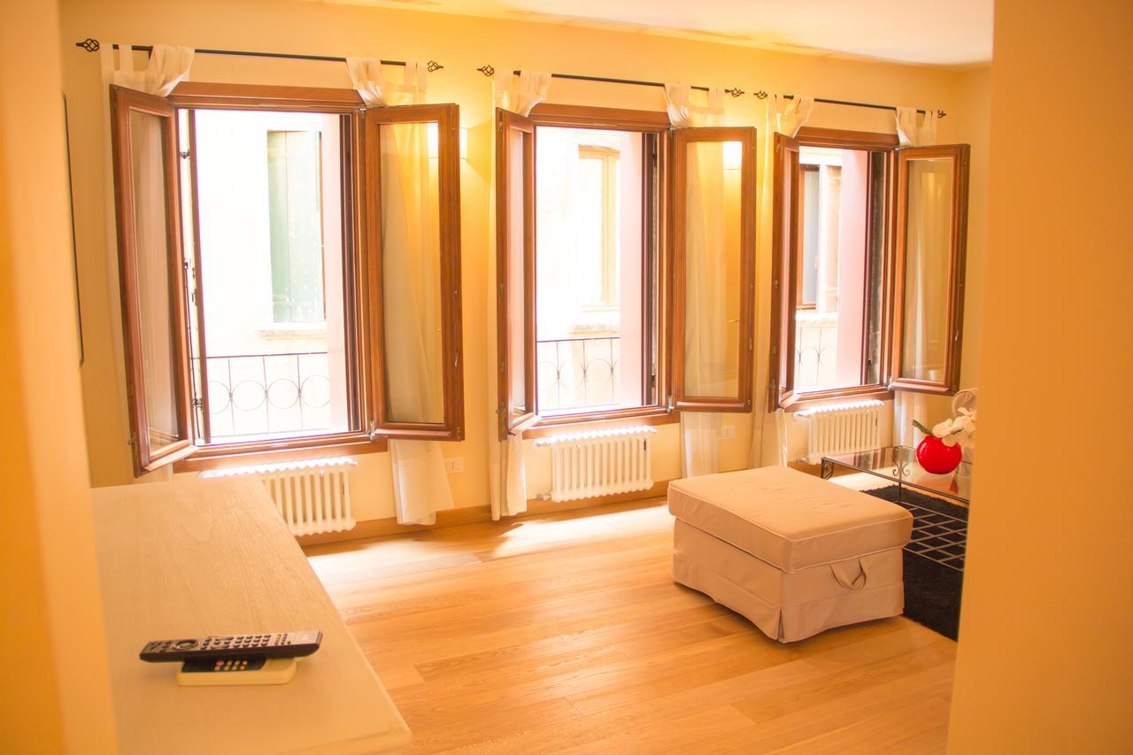 Ca' Frezzeria Apartment Venice Luaran gambar